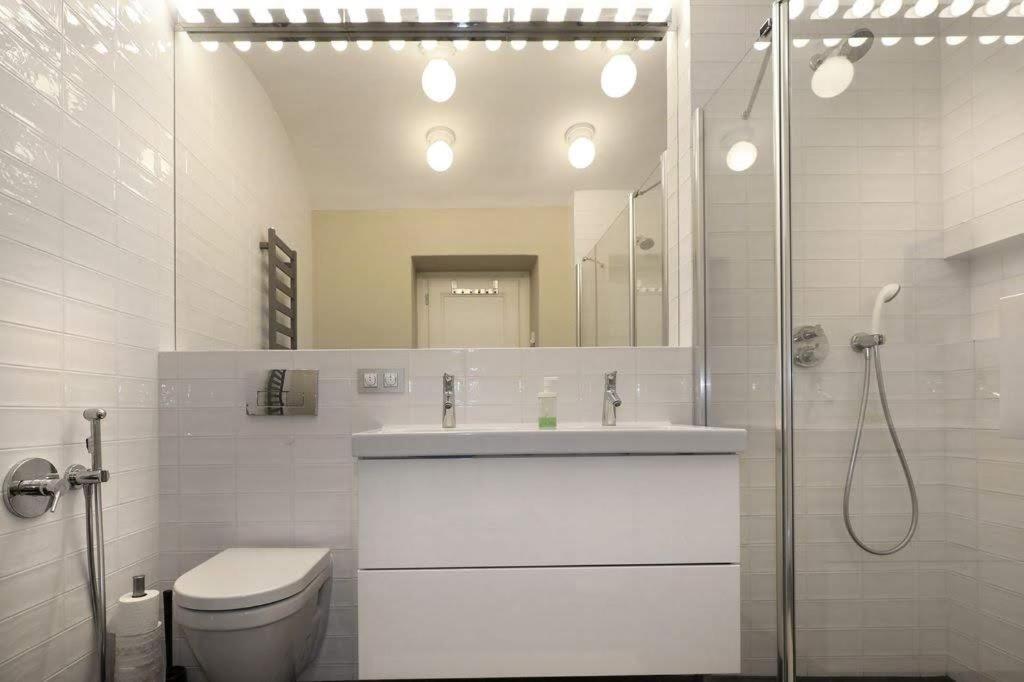 Design Loft 2 Minutes To Wenceslas Square Prague Exterior photo