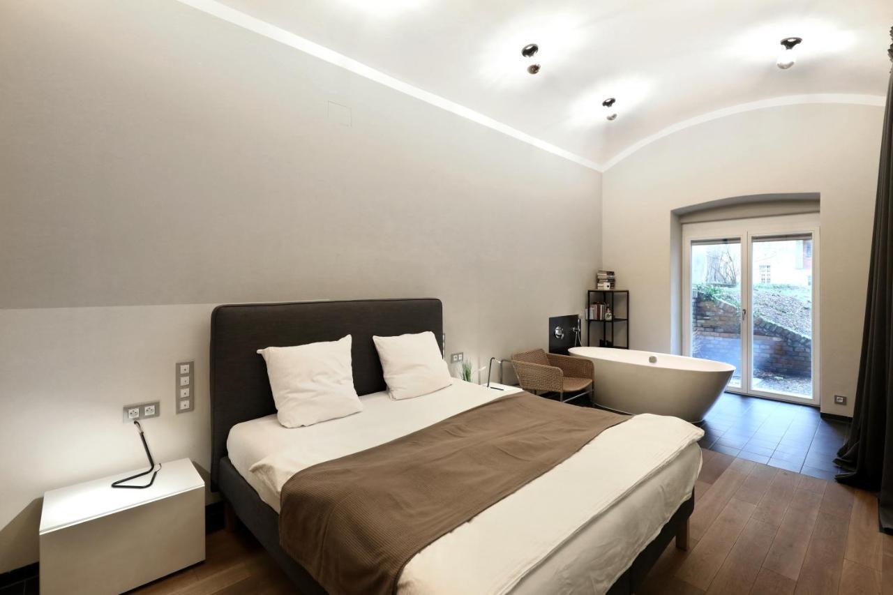 Design Loft 2 Minutes To Wenceslas Square Prague Exterior photo