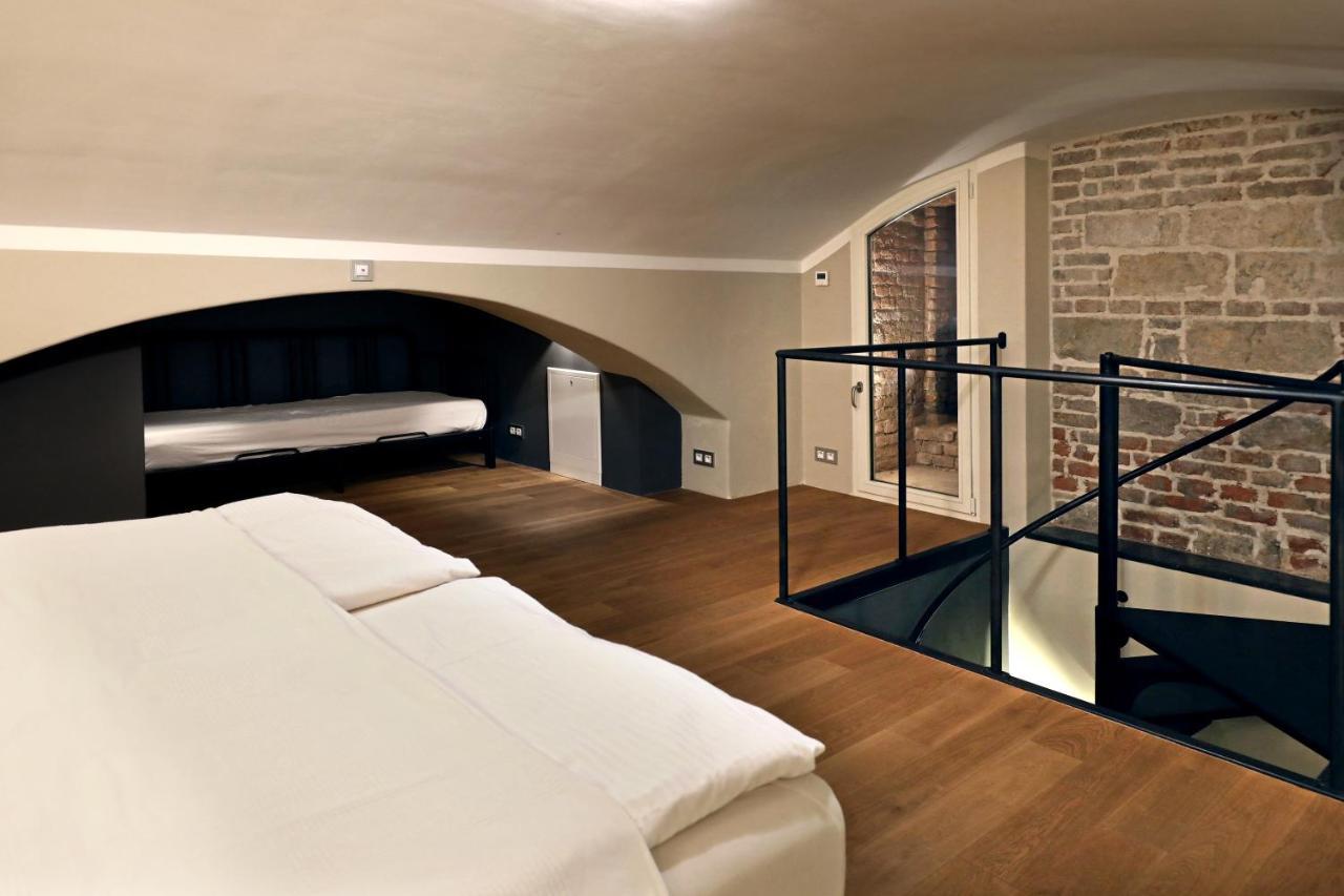 Design Loft 2 Minutes To Wenceslas Square Prague Exterior photo