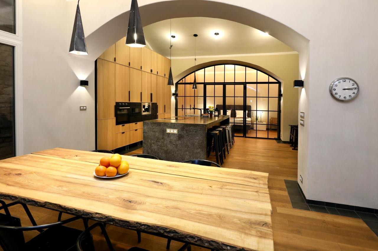 Design Loft 2 Minutes To Wenceslas Square Prague Exterior photo